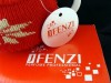 1358x-05 Dzbanek do herbaty w sweterku